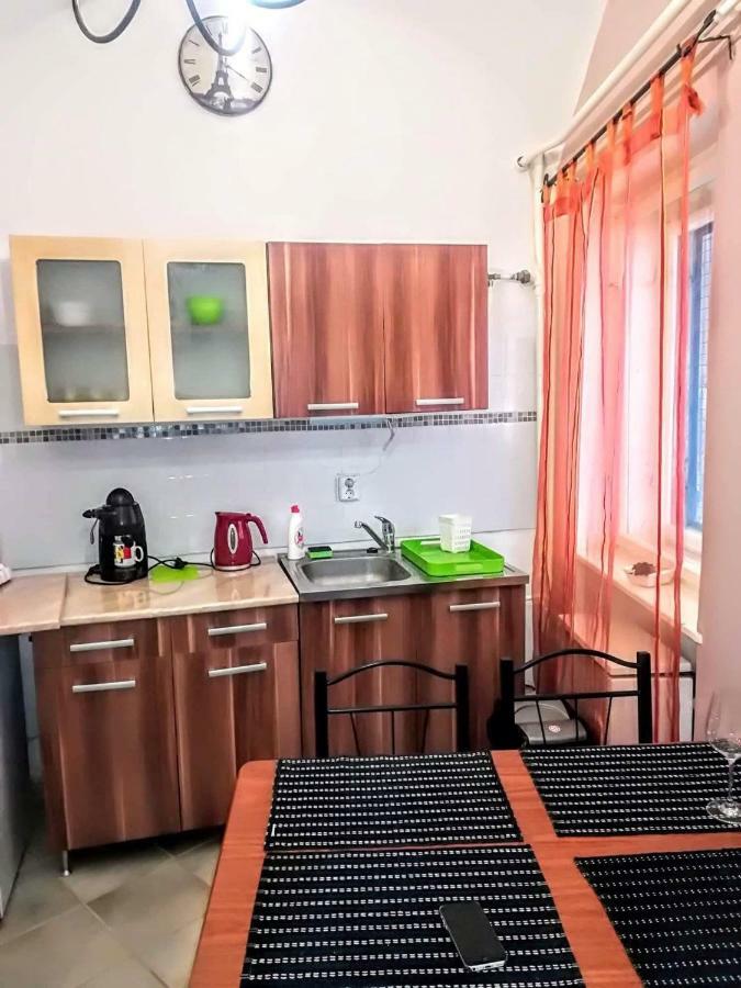 Gabriella Apartman Hotel Eger Zewnętrze zdjęcie